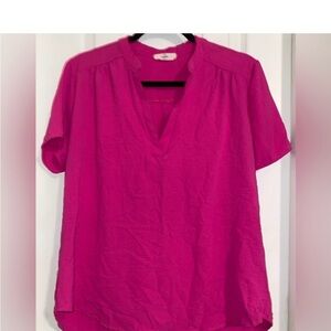 entro Bright Fuchsia Short-Sleeve V-Notch Blouse